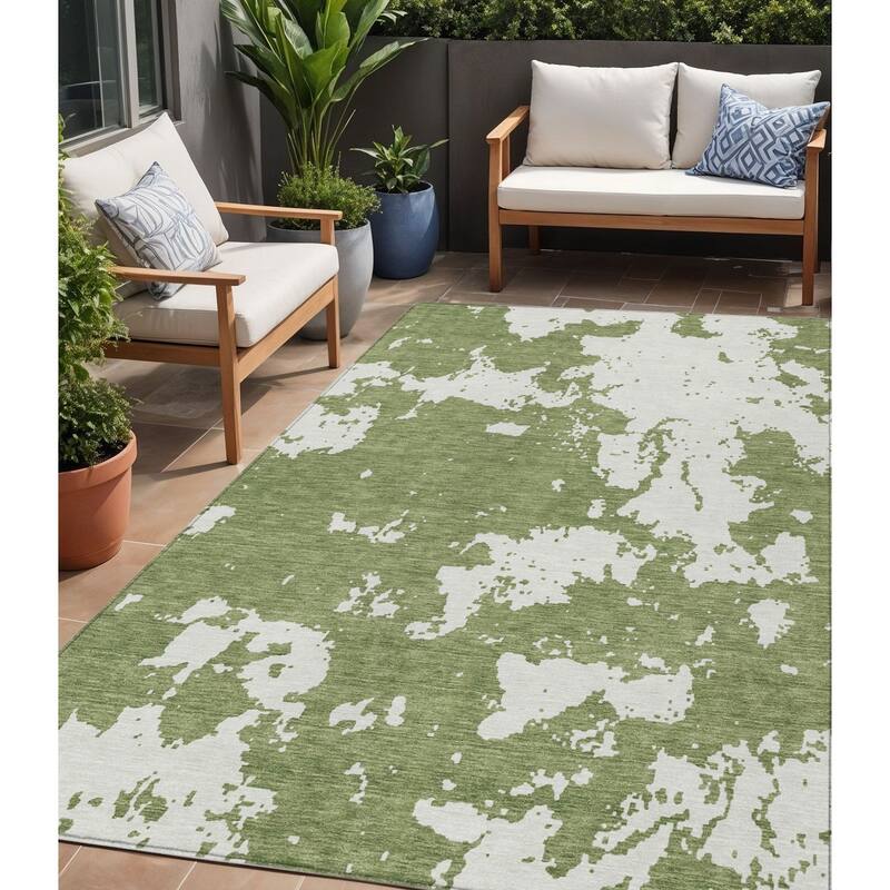 HomeRoots Abstract Transitional Rectangle Outdoor Rug - 5' X 8'