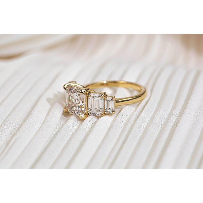 Kobelli 6.50 Carats Asscher & Emerald Lab Grown Diamond 14k Solid Gold 5-Stone Astrid Ring (Certified, EF/VS)