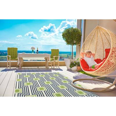 Ambrosi Modern Contrasting Geometric Pattern Indoor/ Outdoor Area Rug