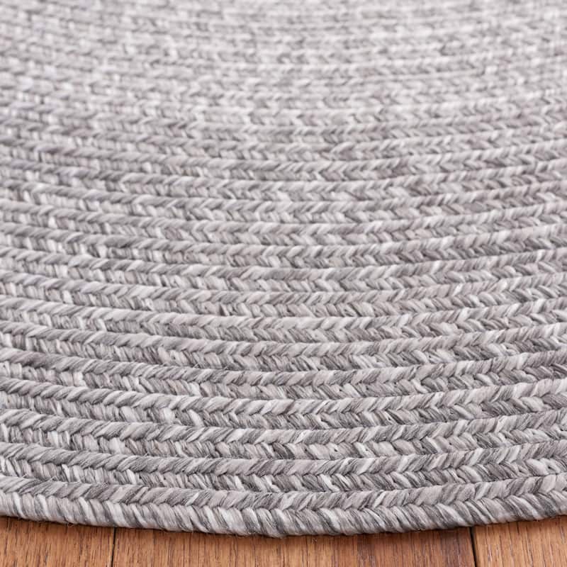SAFAVIEH Handmade Braided Aubane Casual Rug