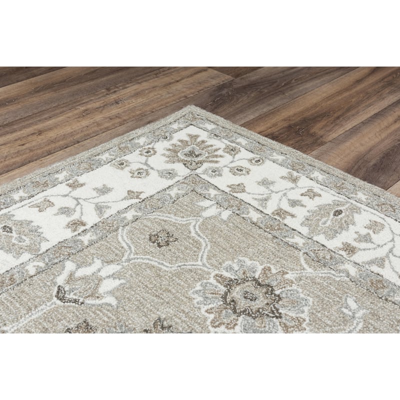 Alora Decor Conley Traditional Antique Floral Border Rug