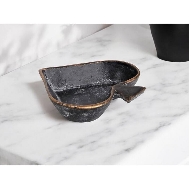 HomeRoots 6" Black Novelty Cast Iron Handmade Vanity Tray - Black