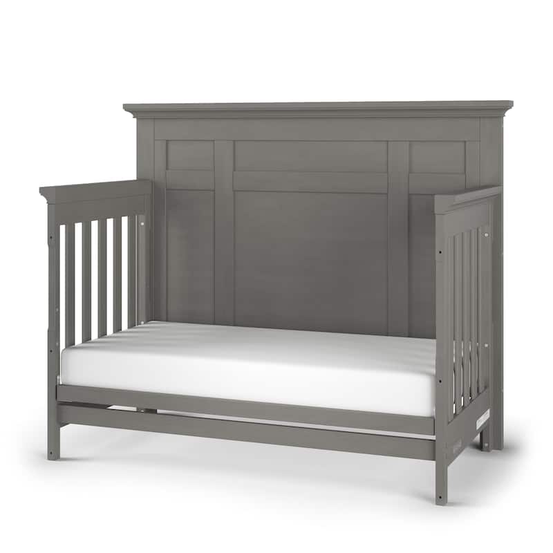 Jordyn Flat Top 4-in-1 Convertible Crib
