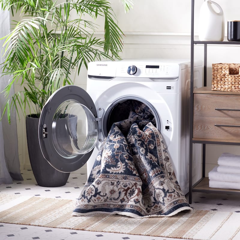 SAFAVIEH Bayside Machine Washable Boel Oriental Rug