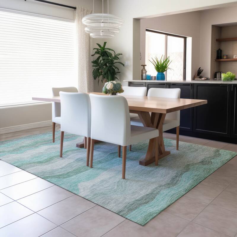 Machine Washable Indoor/ Outdoor Ombre Stripes Chantille Rug