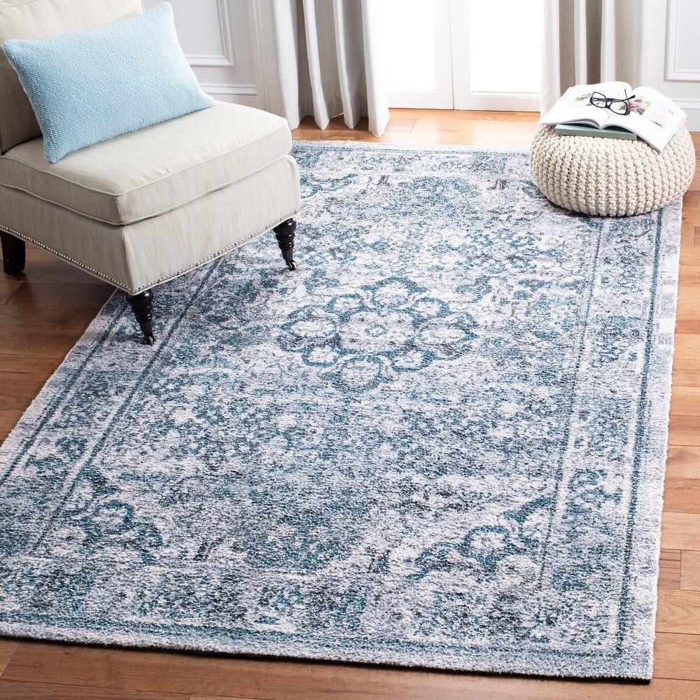 SAFAVIEH Handmade Classic Vintage Laia Transitional Polyester Rug