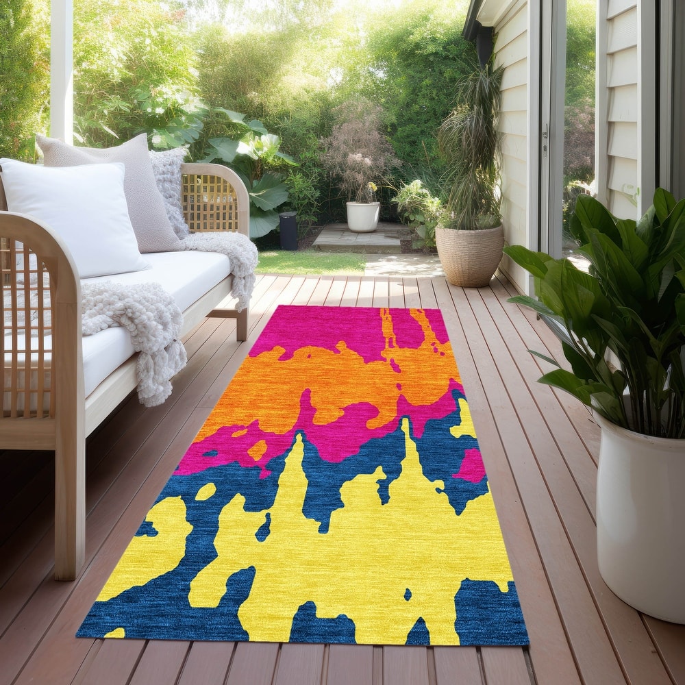 Machine Washable Indoor/ Outdoor Modern Abstract Chantille Rug