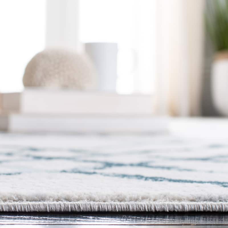 SAFAVIEH Isabella Bethany Trellis Distressed Rug