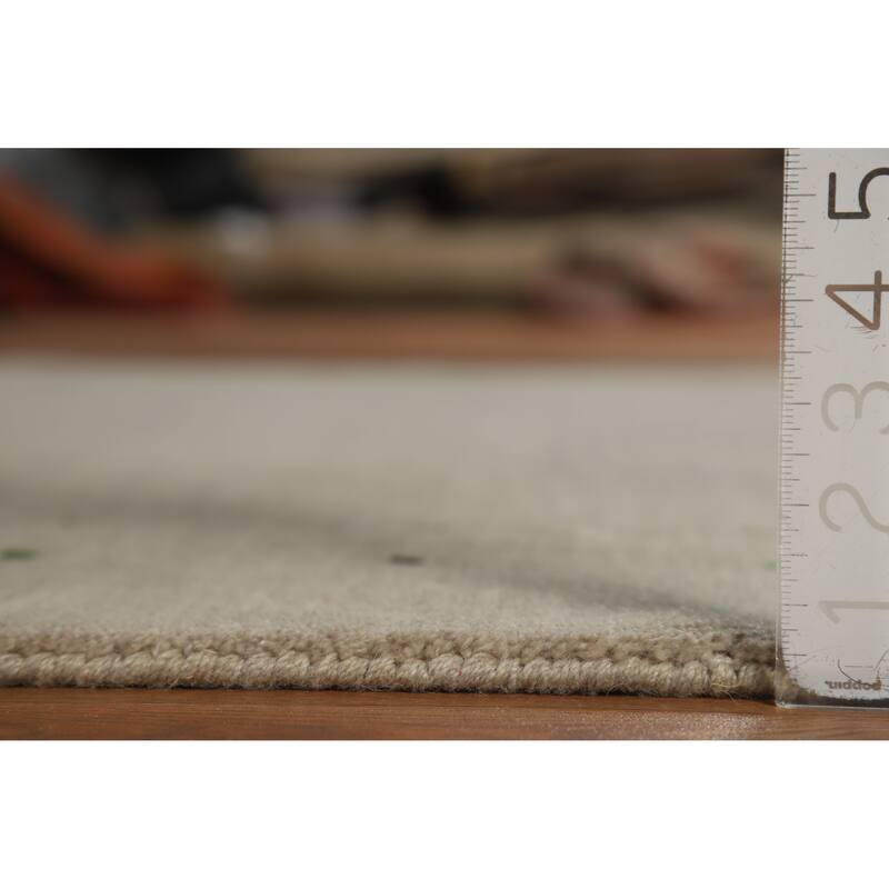 Hand Knotted Oriental 100% Wool Carpet Tribal Tribal Beige & Ivories Gabbeh Area Rug - 7' 8'' X 5' 5''