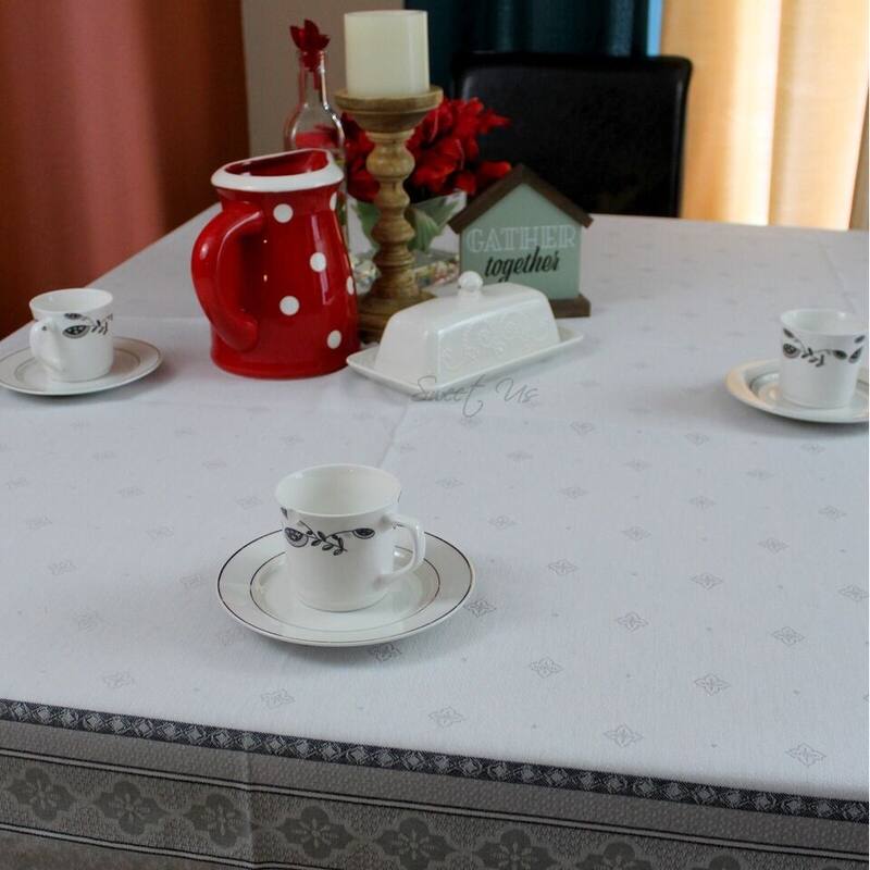 Wipeable Spill Resistant French Floral Cotton Sens Jacquard Tablecloth