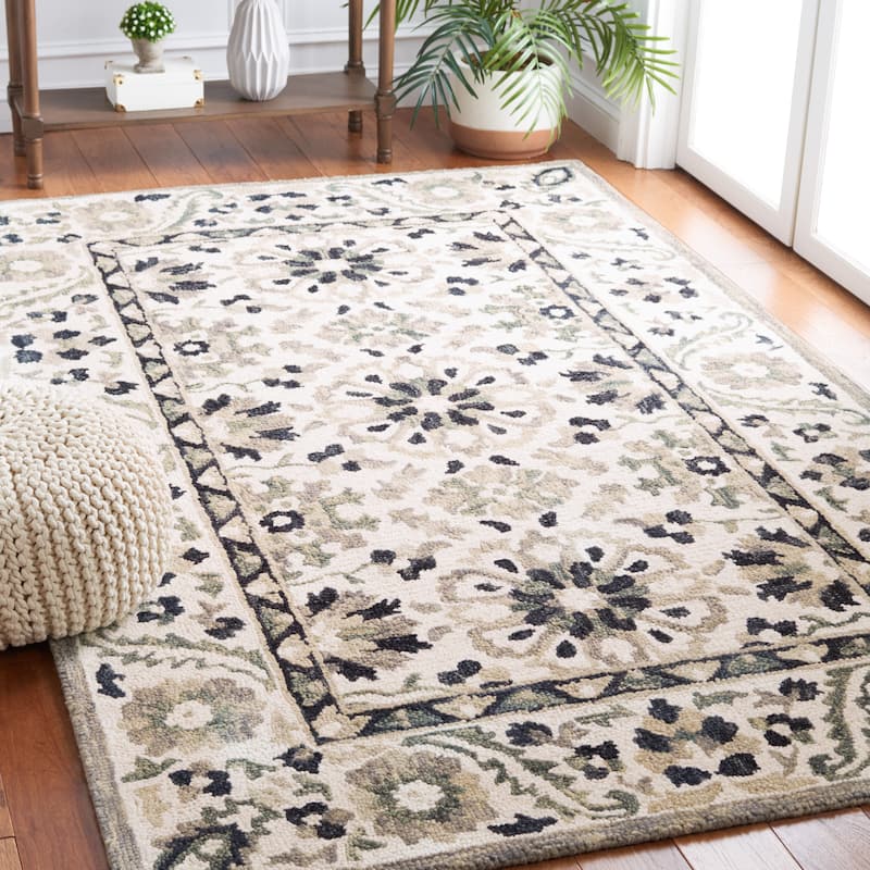 SAFAVIEH Handmade Aspen Sanije Boho Wool Rug