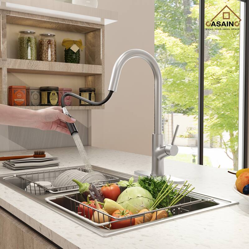 Single Handle Pull Down Sprayer Kitchen Faucet