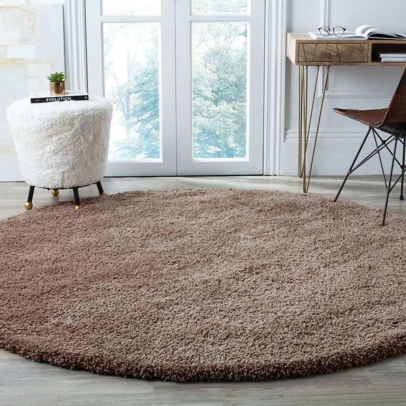 SAFAVIEH Santa Monica Shag Einara 2-inch Thick Area Rug - 6'7" Round - Taupe - Round