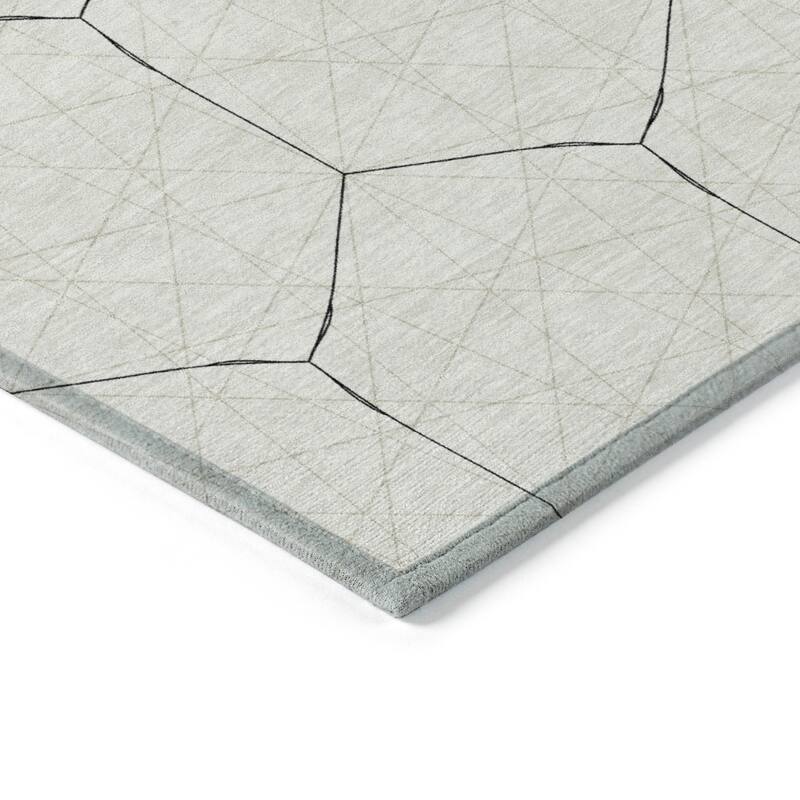 Machine Washable Indoor/ Outdoor Mosaic Geo Chantille Rug