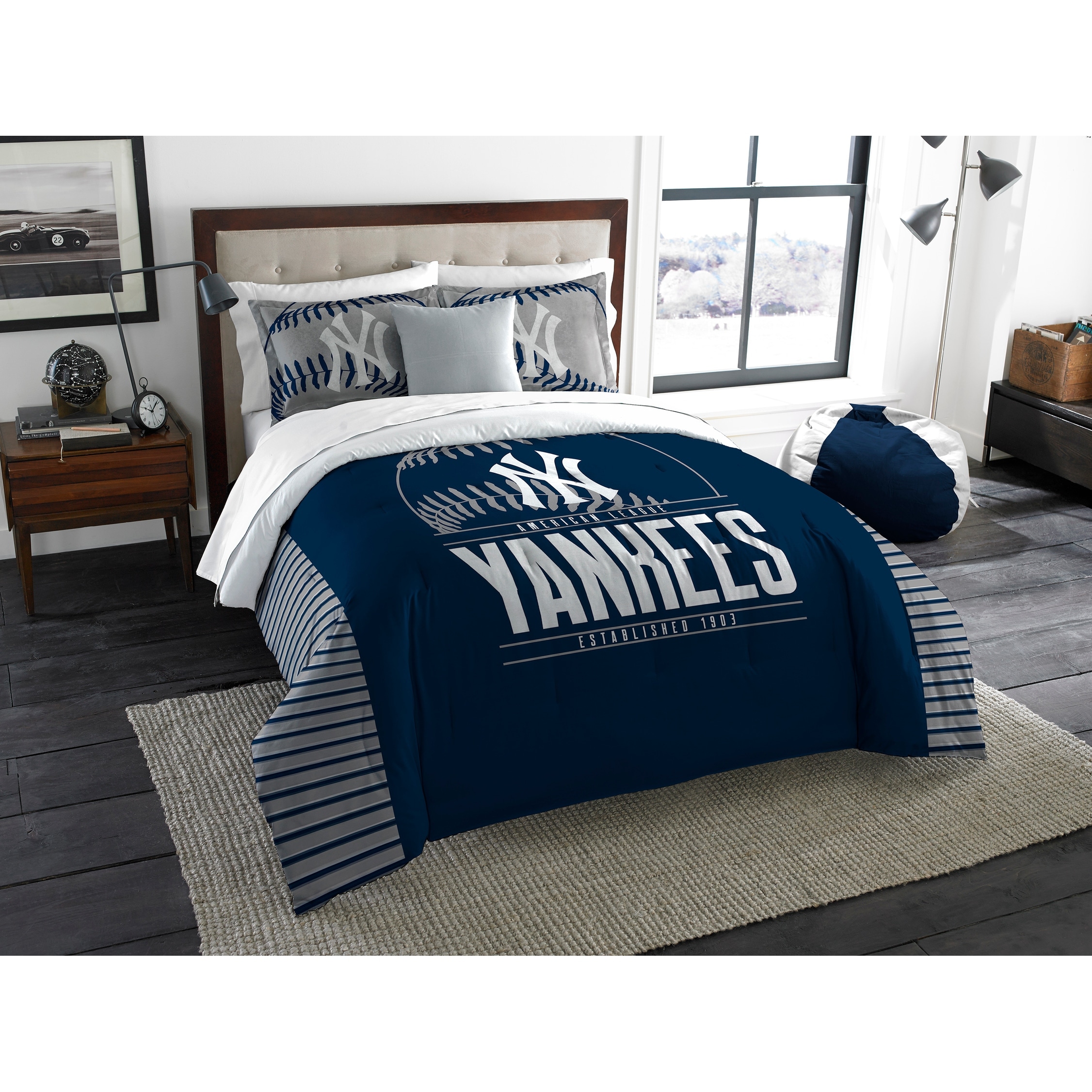 MLB New York Yankees King Printed Grandslam Comforter & Shams Set