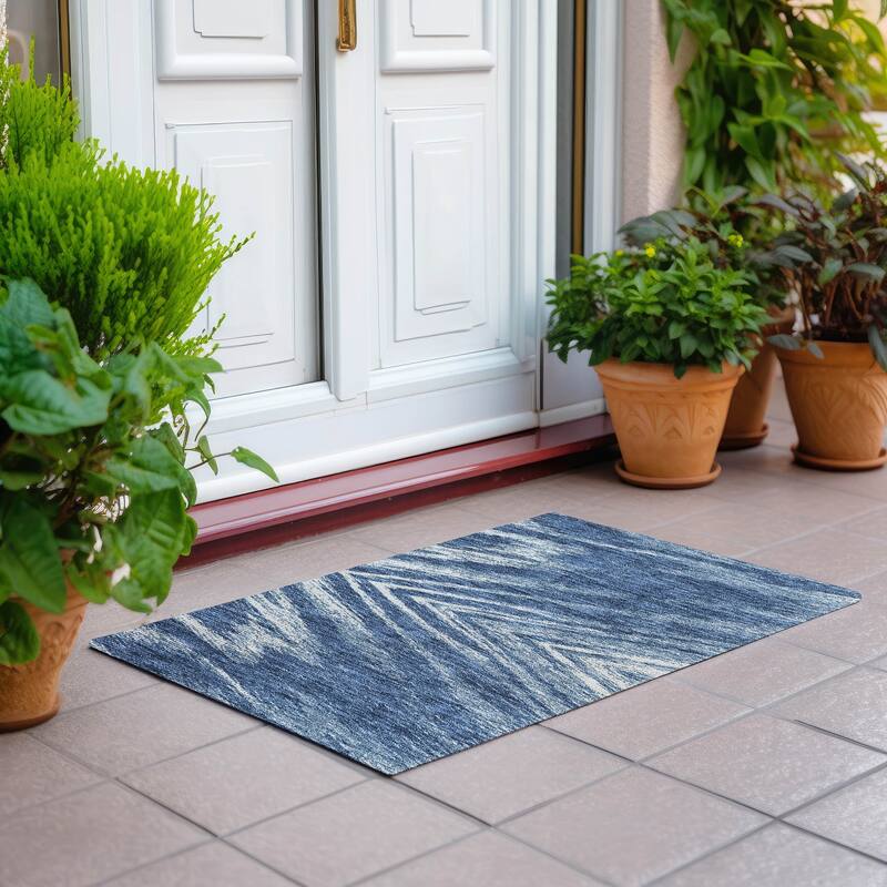 Machine Washable Indoor/ Outdoor Chantille Modern Chevron Rug - Blue - 1'8" x 2'6"