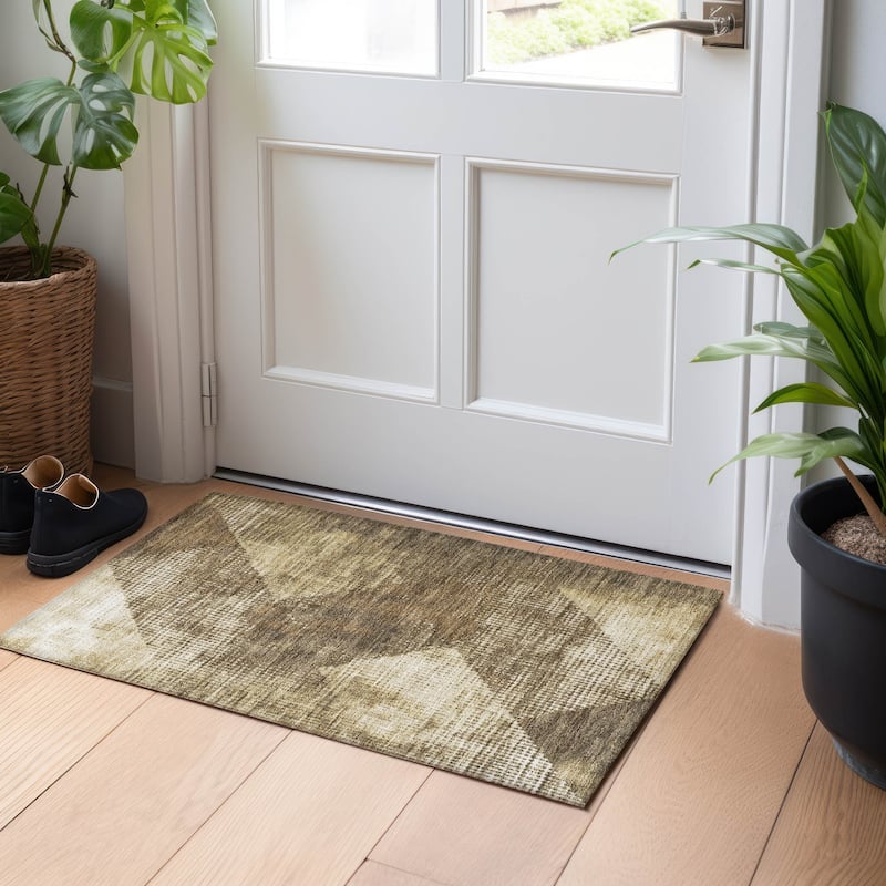 Machine Washable Indoor/ Outdoor Diamond Ombre Chantille Rug - Brown - 1'8" x 2'6"
