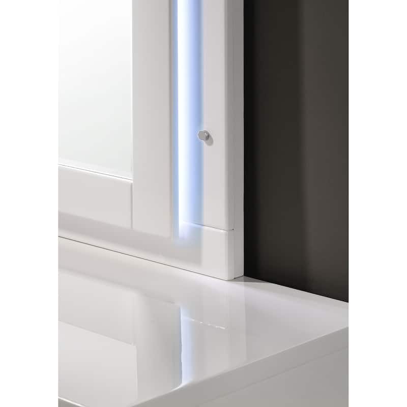 Fillmore White 5-piece Eastern King Bedroom Set