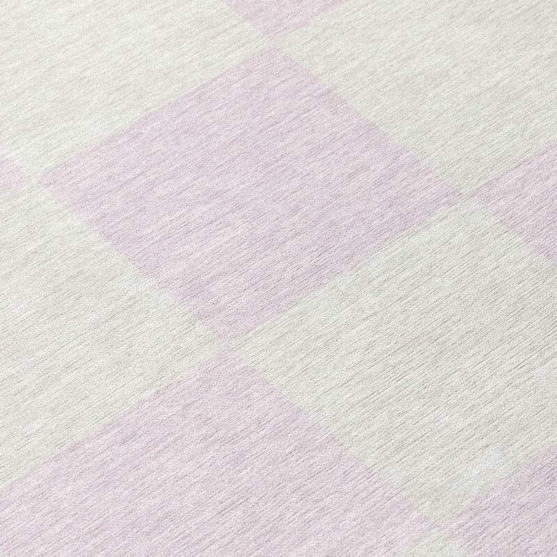 Machine Washable Indoor/ Outdoor Modern Checker Chantille Rug