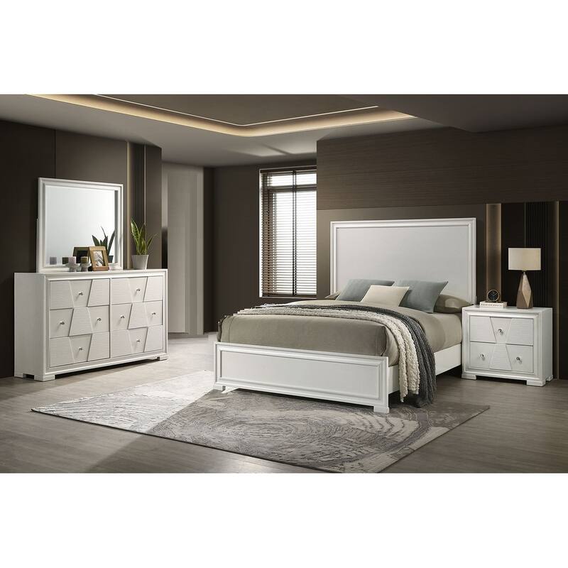 Modern White Finish 4pc Bedroom Furniture Set