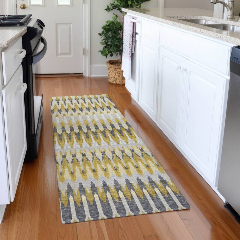 Premium Washable Super Soft Modern Flair Mayfield Rug - Gold - 2'3" x 7'6"