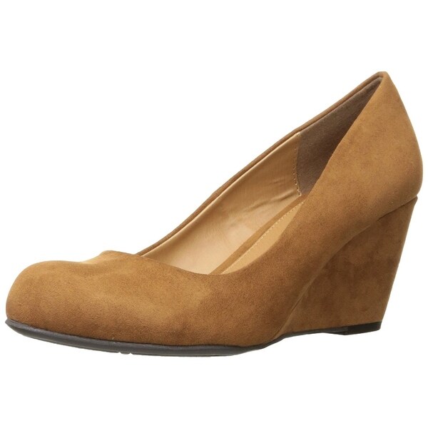 cl by laundry nima wedge pump