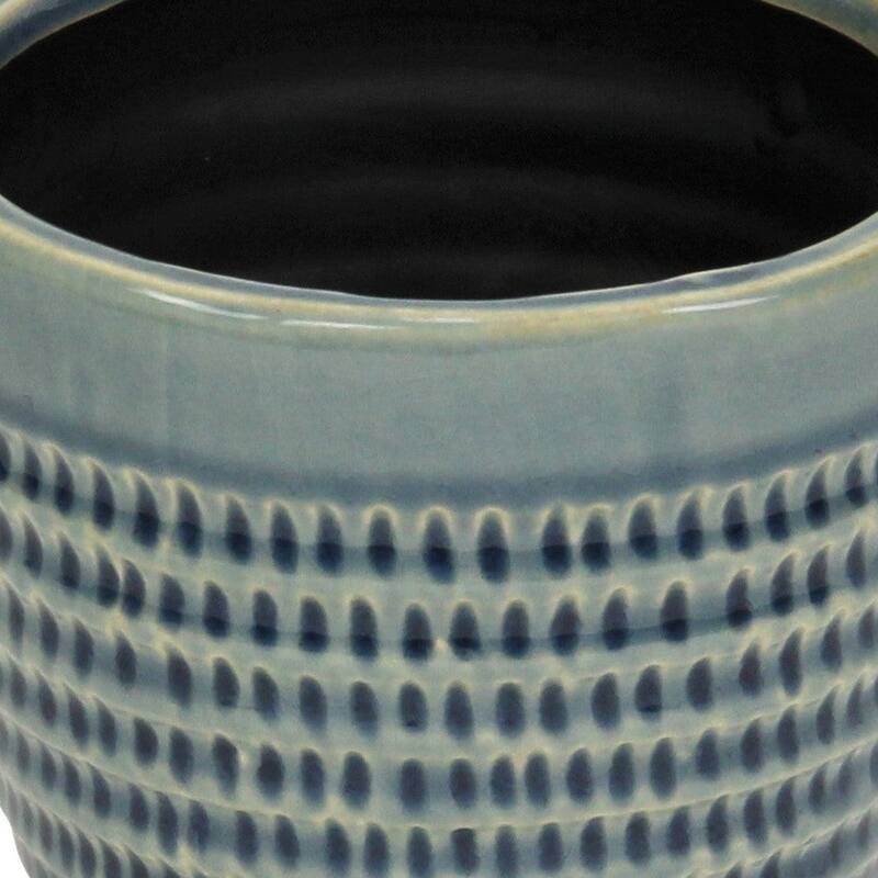 HomeRoots Blue Ceramic 22 Ounce Dotted Round Distressed Pot Planter - 5.25 in. x 4.25 in. x 5.25 in.