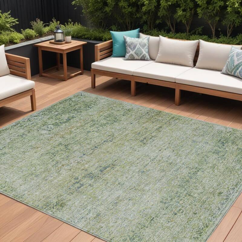 HomeRoots Abstract Traditional Rectangle Outdoor Rug - 10' X 14'