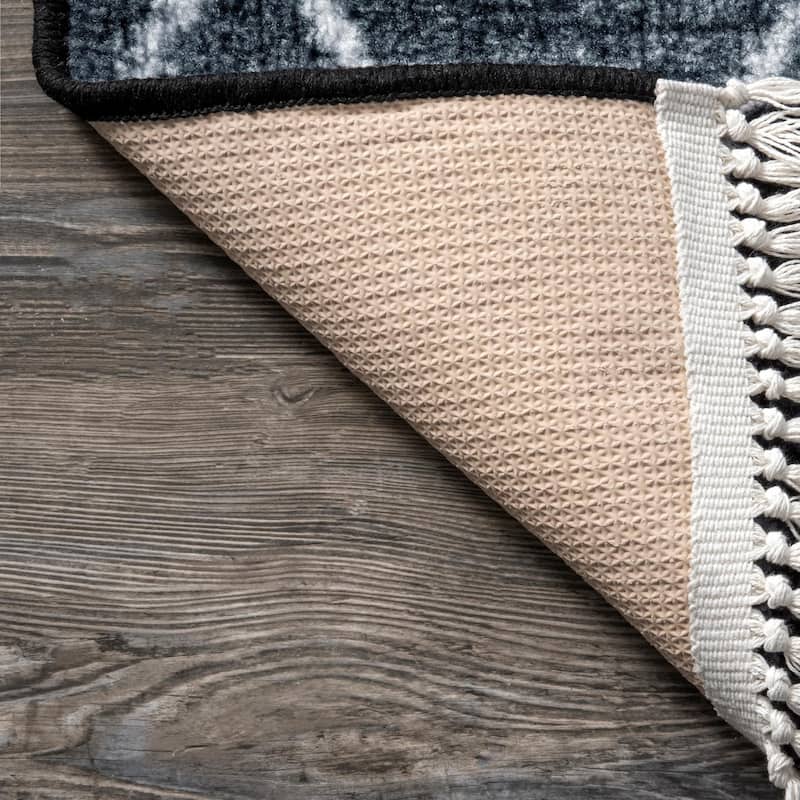 Nuloom Ivory Contemporary Cabin Diamond Moroccan Tassel Area Rug