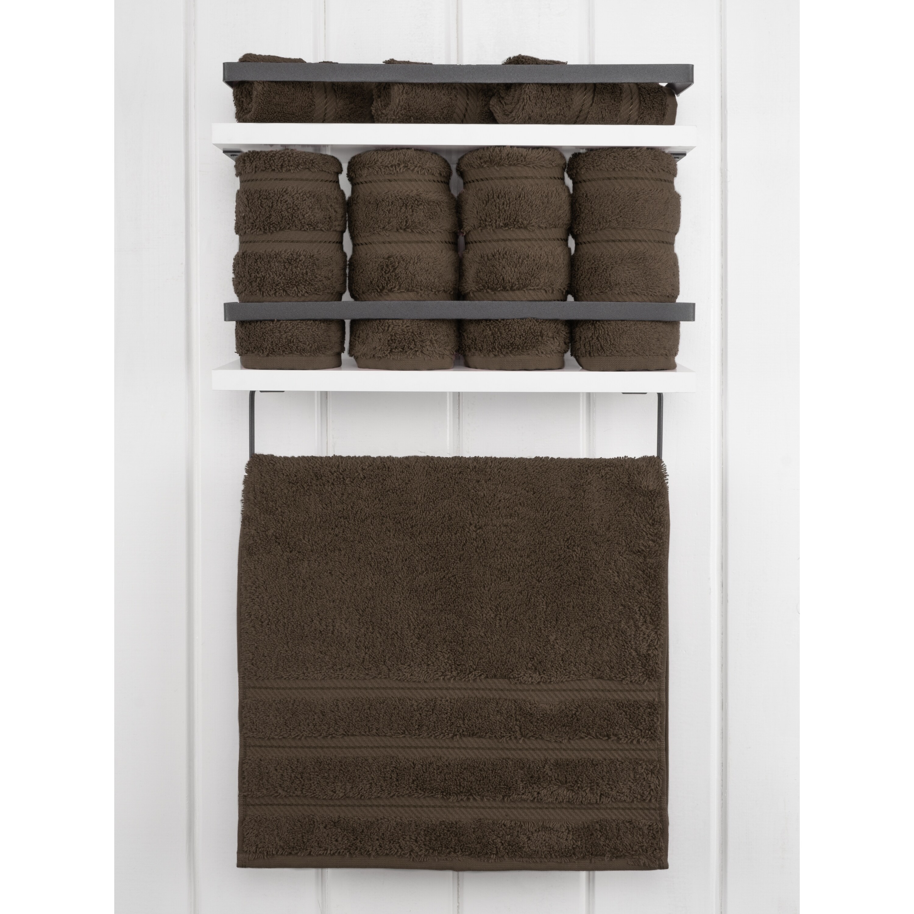 https://ak1.ostkcdn.com/images/products/is/images/direct/d47c11b432277e9c9ee1c3a86914776dee9c6b17/American-Soft-Linen-4-Piece-Turkish-Hand-Towel-Set.jpg