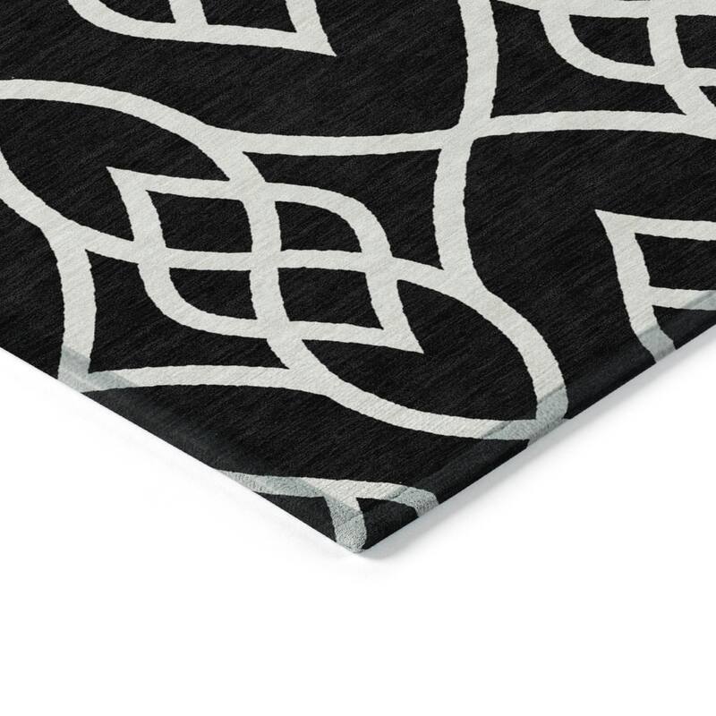 Machine Washable Indoor/ Outdoor Chantille Modern Trellis Rug
