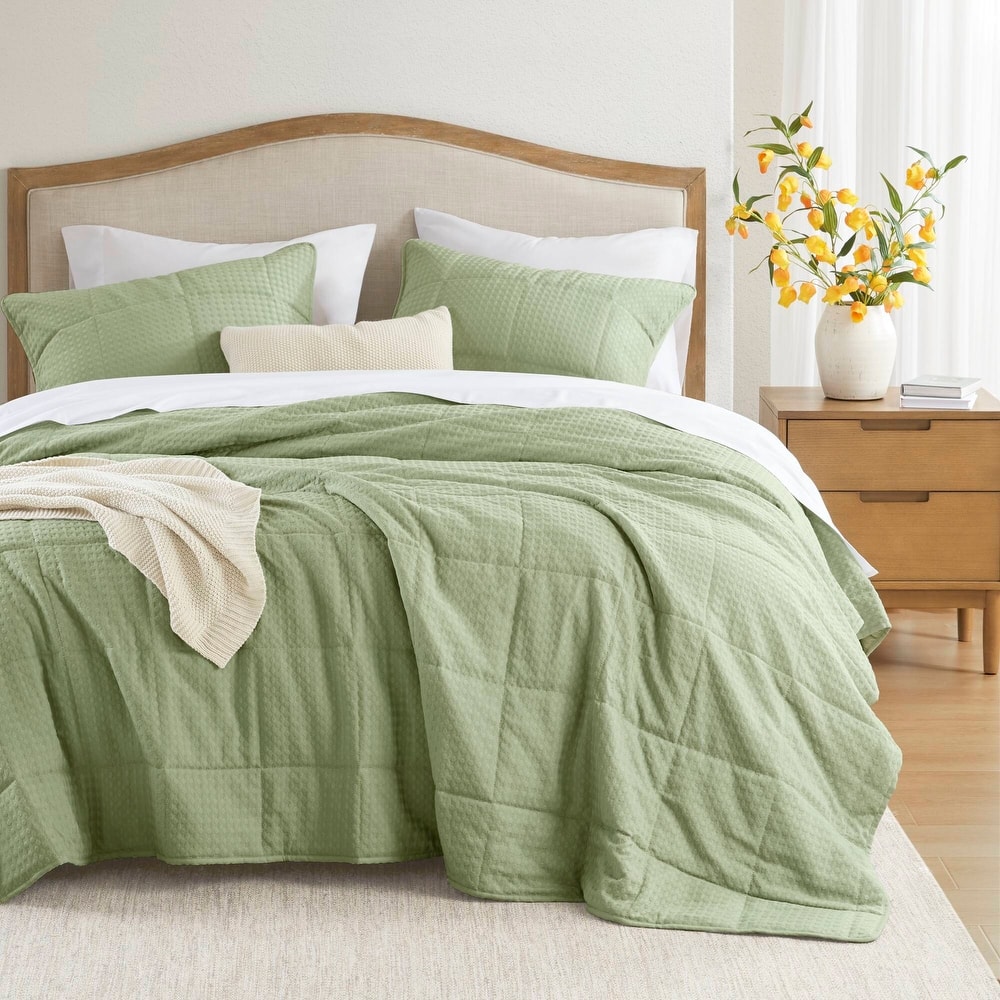 Chelsea Square Mina Waffle Weave Textured Quilt Set