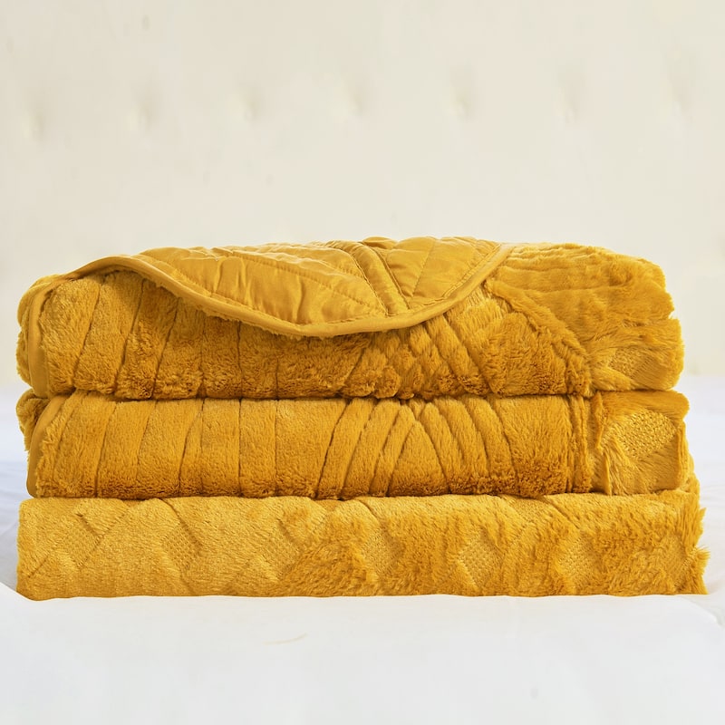 FauxFur Quilted Tatami 4-piece Bedspread Set