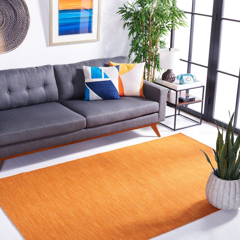 SAFAVIEH Handmade Kilim Aiman Wool Rug - 5' x 8' - Orange
