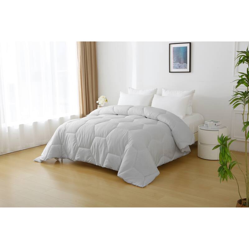 Better Style Home Oversized Microfiber Honeycomb Comforter Insert