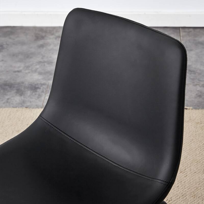 Set Of 4 Classic Pu Leather Chairs , A Stylish Seat Suitable