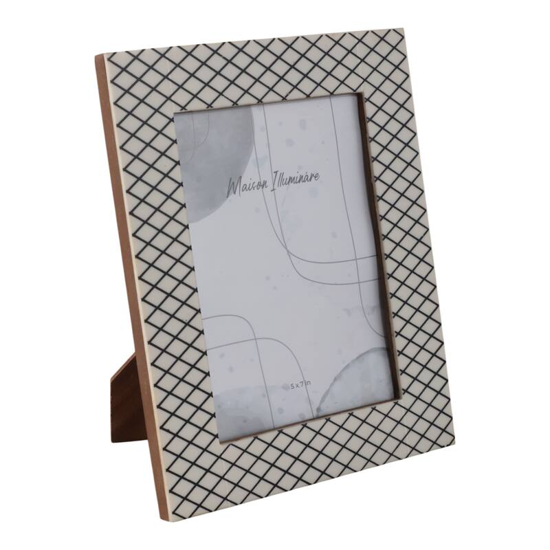 Resin Modern Picture Frame Geometric Design and Textured Detailing