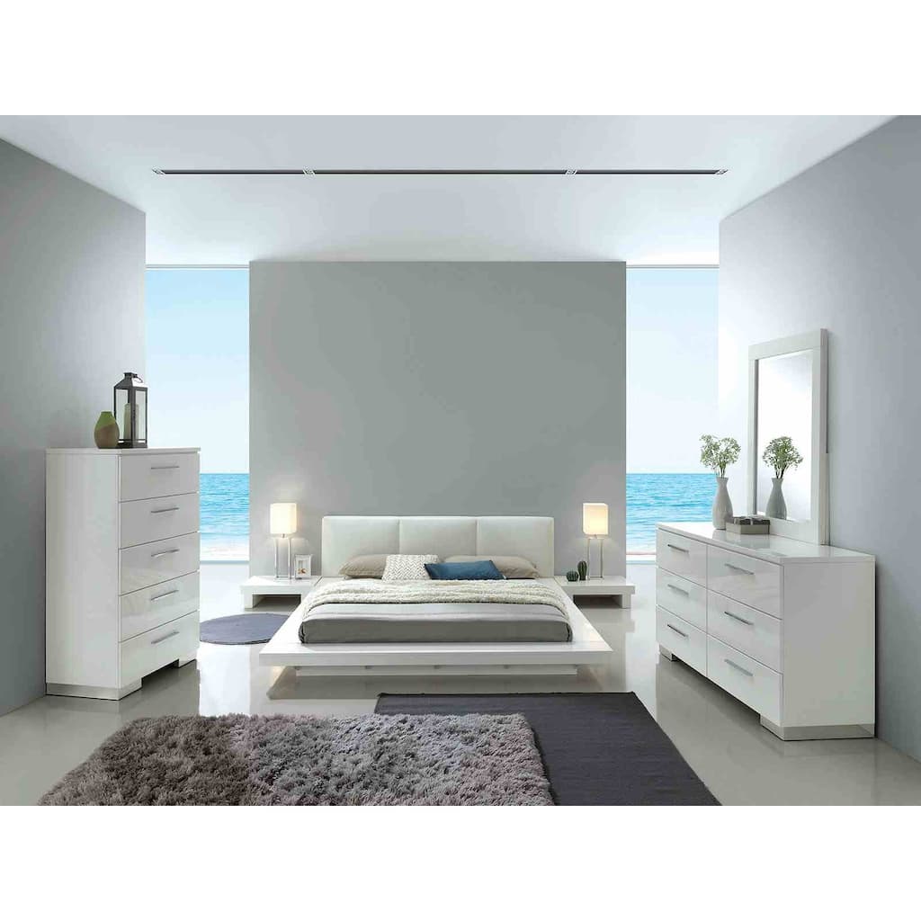 White Contemporary Low Porfile Bedroom Furniture Set with USB Charger Nightstand