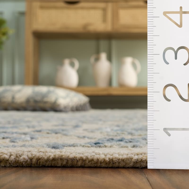 SAFAVIEH Handmade Metro Medrea Wool Rug