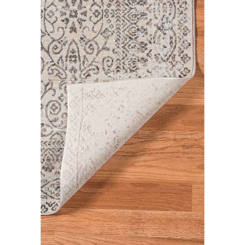 Savannah Loren Gray/Off-White Polyester Area Rug