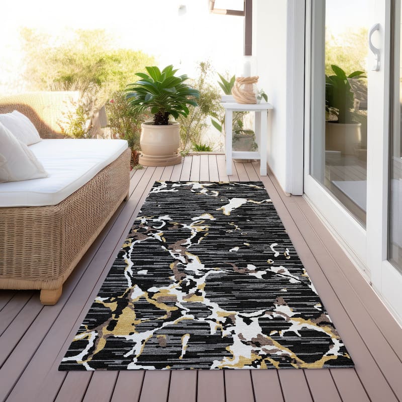 Machine Washable Indoor/ Outdoor Abstract Camo Chantille Rug