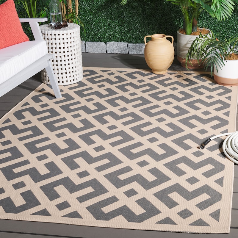 SAFAVIEH Courtyard Marita Indoor/ Outdoor Waterproof Patio Backyard Rug - Grey/Bone - 5'3" x 7'7"