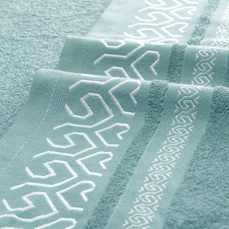 Cotton Bath Towels Set of 2, Soft, Absorbent, Quick Dry, Durable Bathroom Towels for Gym, SPA, Yoga 28" x 56" - Light Green