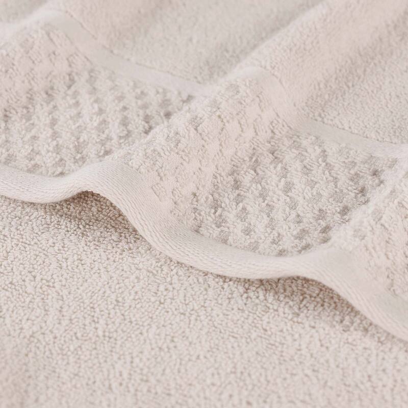 Superior Lodie Cotton Plush Absorbent Jacquard Solid 3 Piece Towel Set