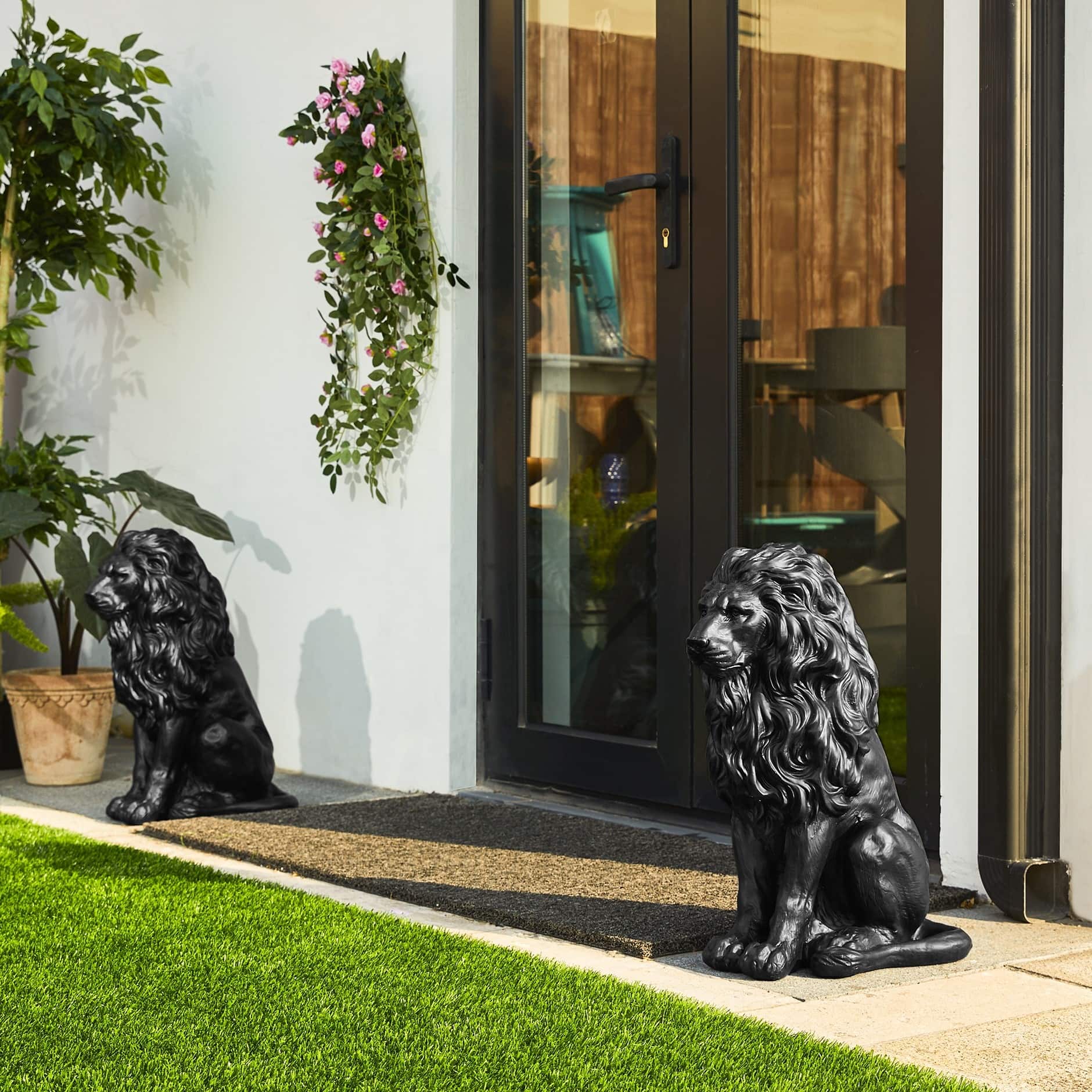 Option 2-Piece Black Sitting Lions