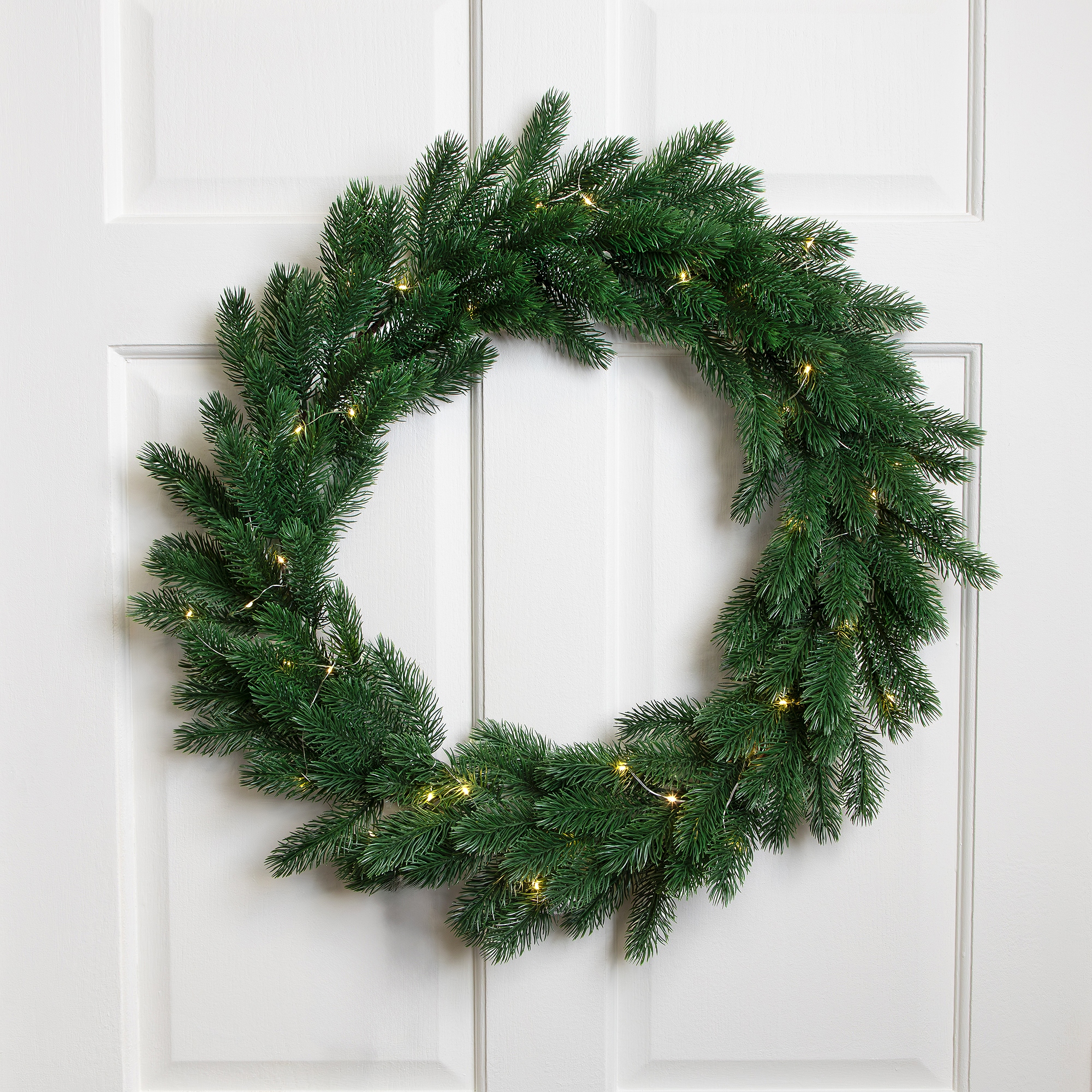Pre lit battery wreath on sale