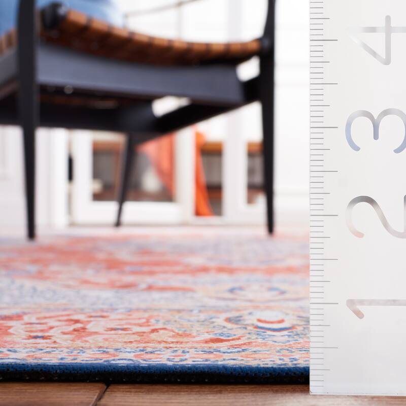 SAFAVIEH Tucson Machine Washable Slip Resistant Mintie Oriental Rug