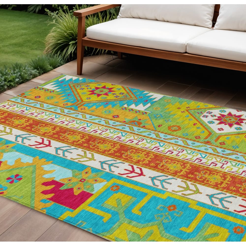 HomeRoots Aztec Transitional Rectangle Outdoor Rug