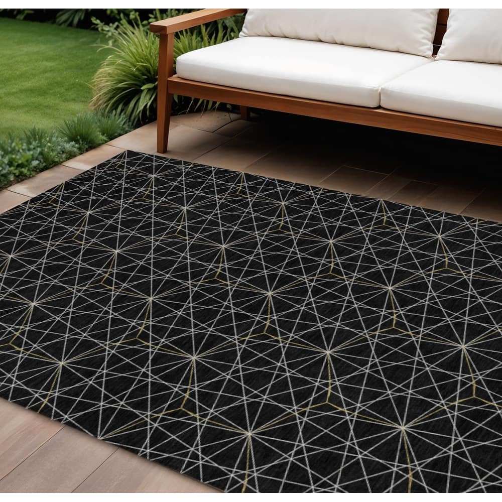 HomeRoots Geometric Transitional Rectangle Outdoor Rug