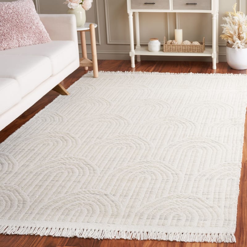 SAFAVIEH Handmade Kilim Irina Geometric Tassel Wool Rug - 6' x 9' - Light Grey/Ivory